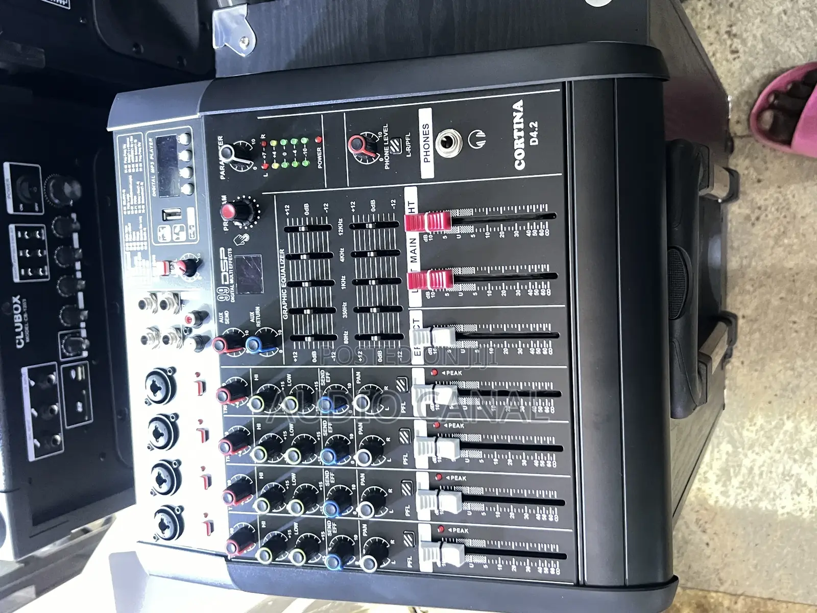 Black 4 Channel Amp Mixer