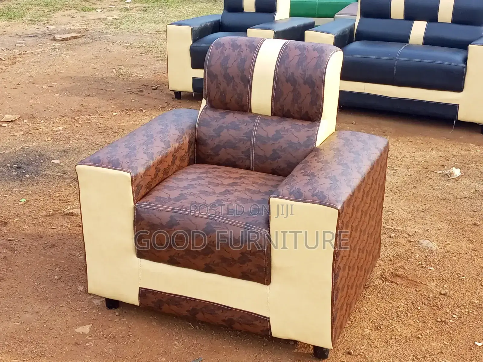 Magnificent Single Seater Sofa