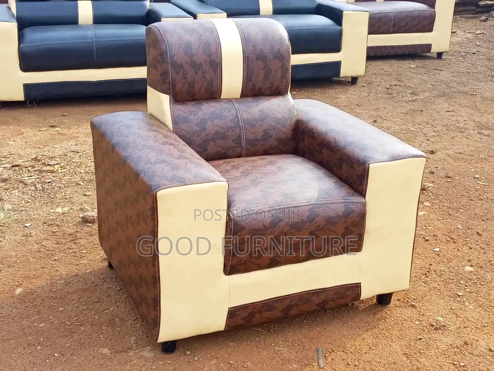Magnificent Single Seater Sofa