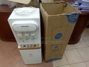 Sonashi Water Dispenser With a Compressuere