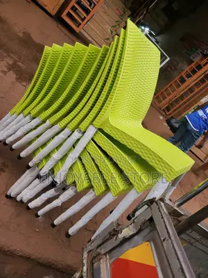 Plastic Chairs Plastic Chairs