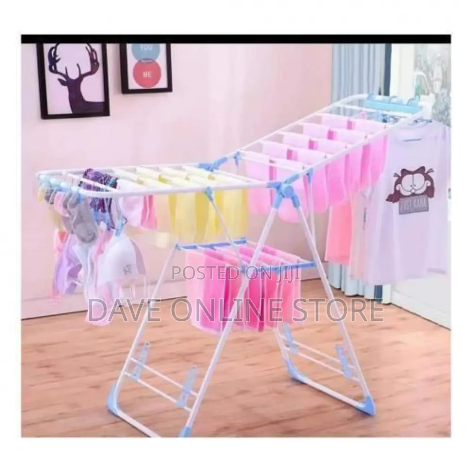 Outdoor Foldable Clothes Hanger - White