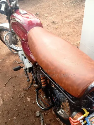 Bajaj Boxer 100 2023 Red