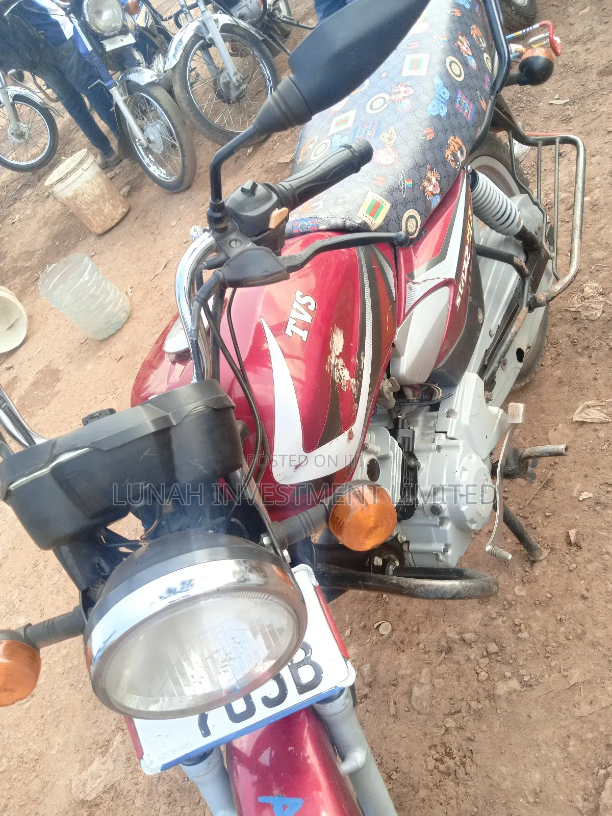 TVS HLX 125 2024 Red