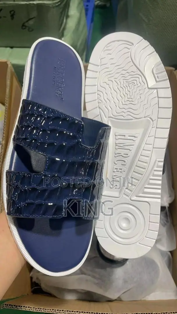 Modish Fine Sandals