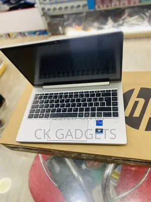 New Laptop HP EliteBook 840 8GB Intel Core I5 SSD 256GB
