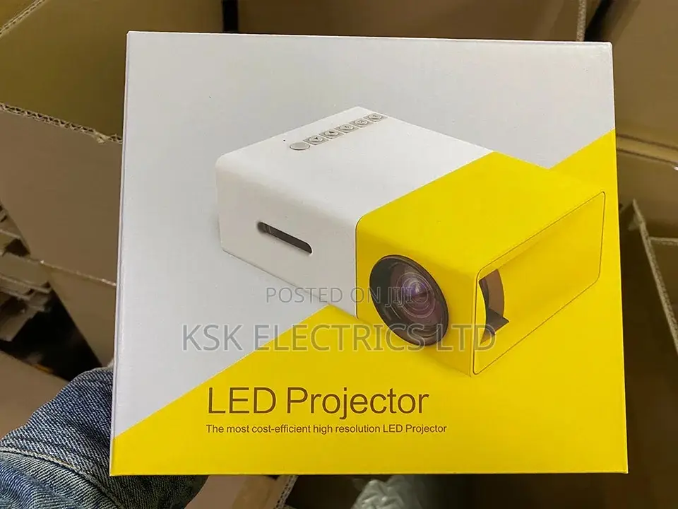LED Mini Projector Supports 1080P USB Audio Media Video