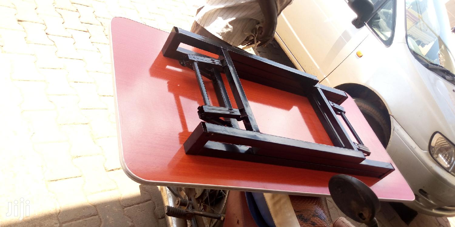 Simple Office Reading Table and Chair