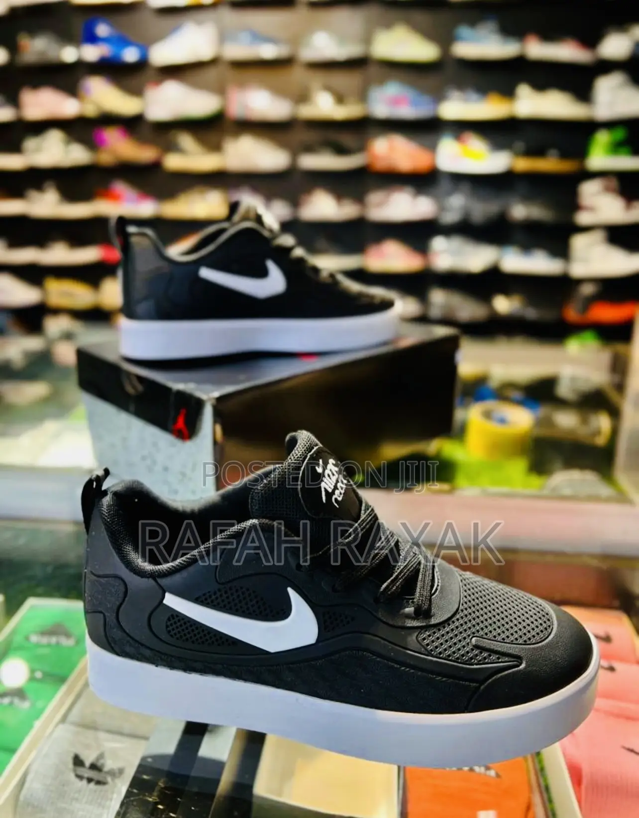 Original Black/White Nike Air React Sneaker