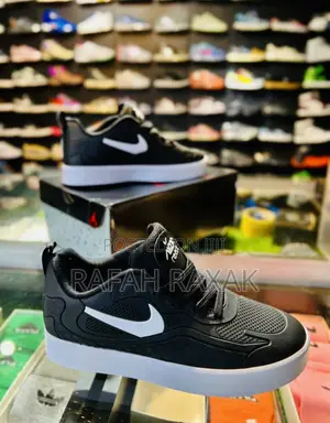 Original Black/White Nike Air React Sneaker
