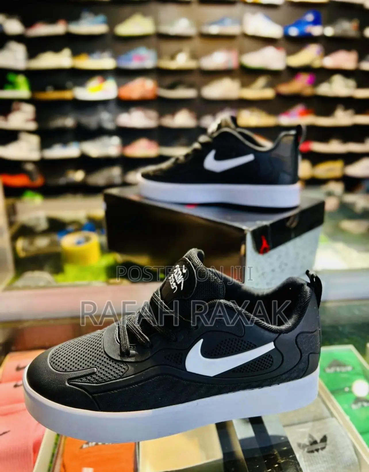 Original Black/White Nike Air React Sneaker