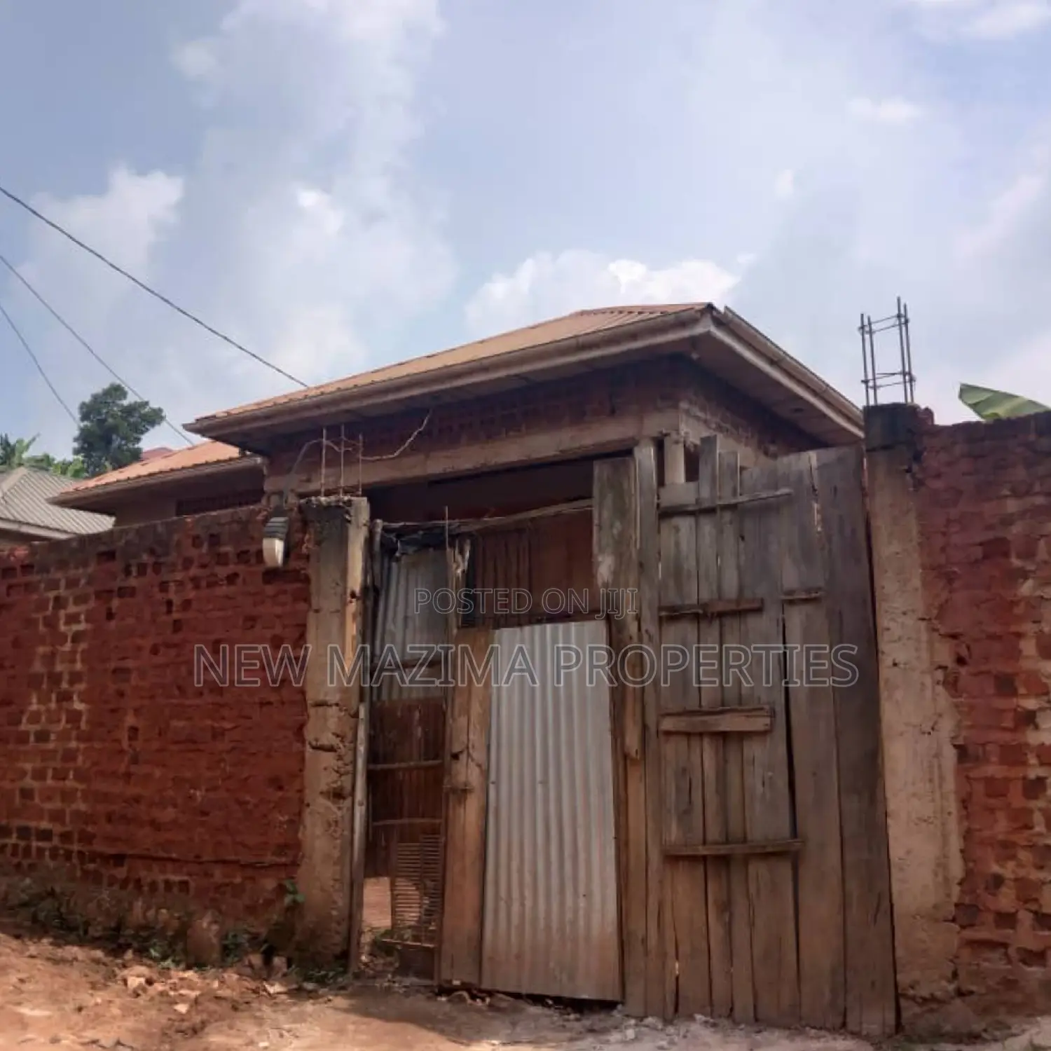 3bdrm Bungalow in After Munyonyo On, Division A for sale