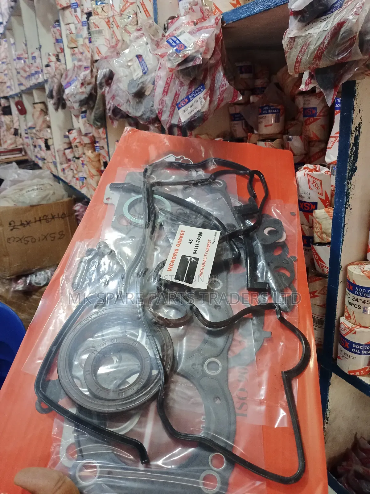 Gaskets, Engine Top Cover Seals and Oil Seals