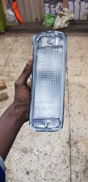 Landcruiser 2 Bumper Lamps