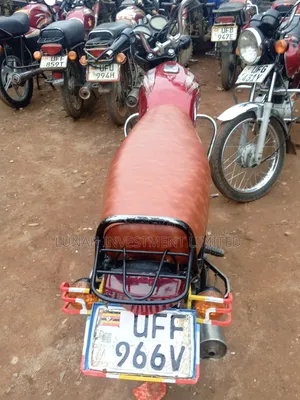 Bajaj Boxer 2023 Red