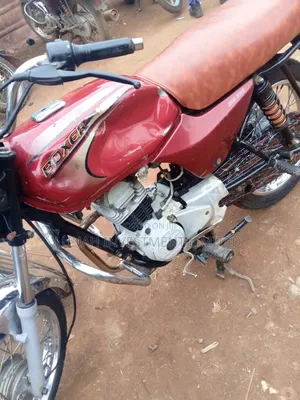 Bajaj Boxer 2023 Red