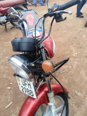 TVS HLX 125 2023 Red