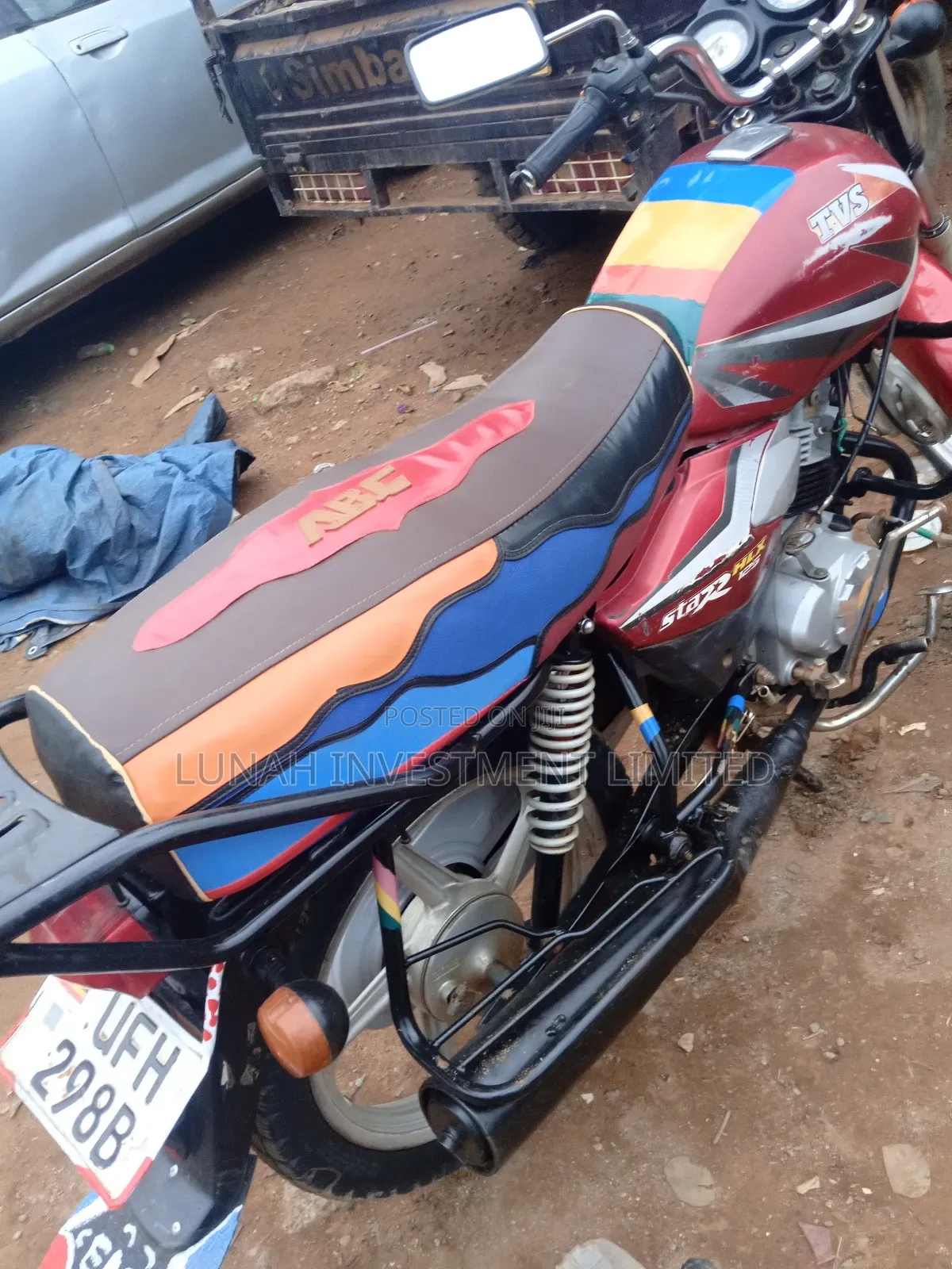 TVS HLX 125 2023 Red