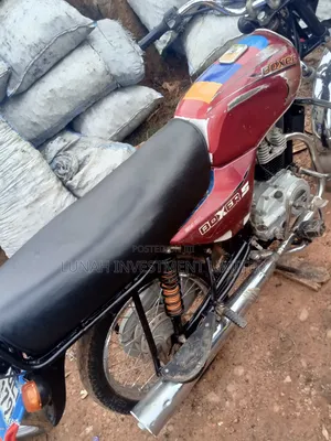 Bajaj Boxer 2023 Red
