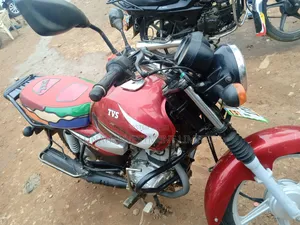 TVS HLX 125 2023 Red