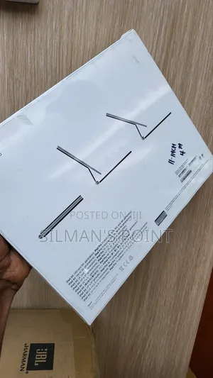 Apple Magic Keyboard 11 Inch 4th Generation