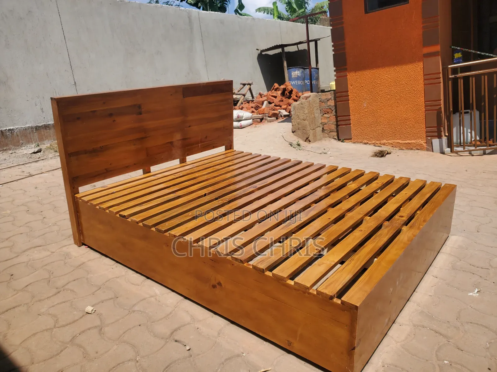 Box Pallet Bed With Under Drawer