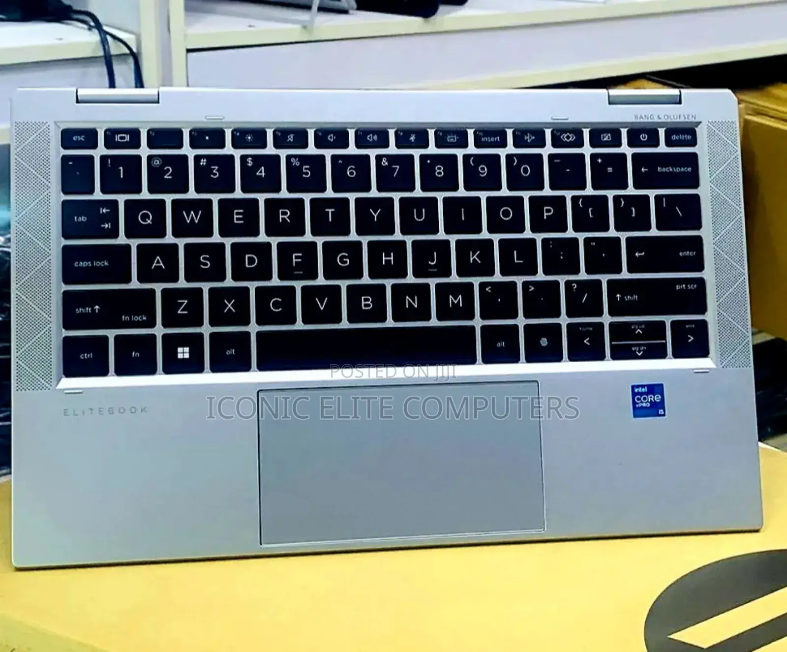 New Laptop HP EliteBook x360 1030 G8 16GB Intel Core i5 SSD 512GB