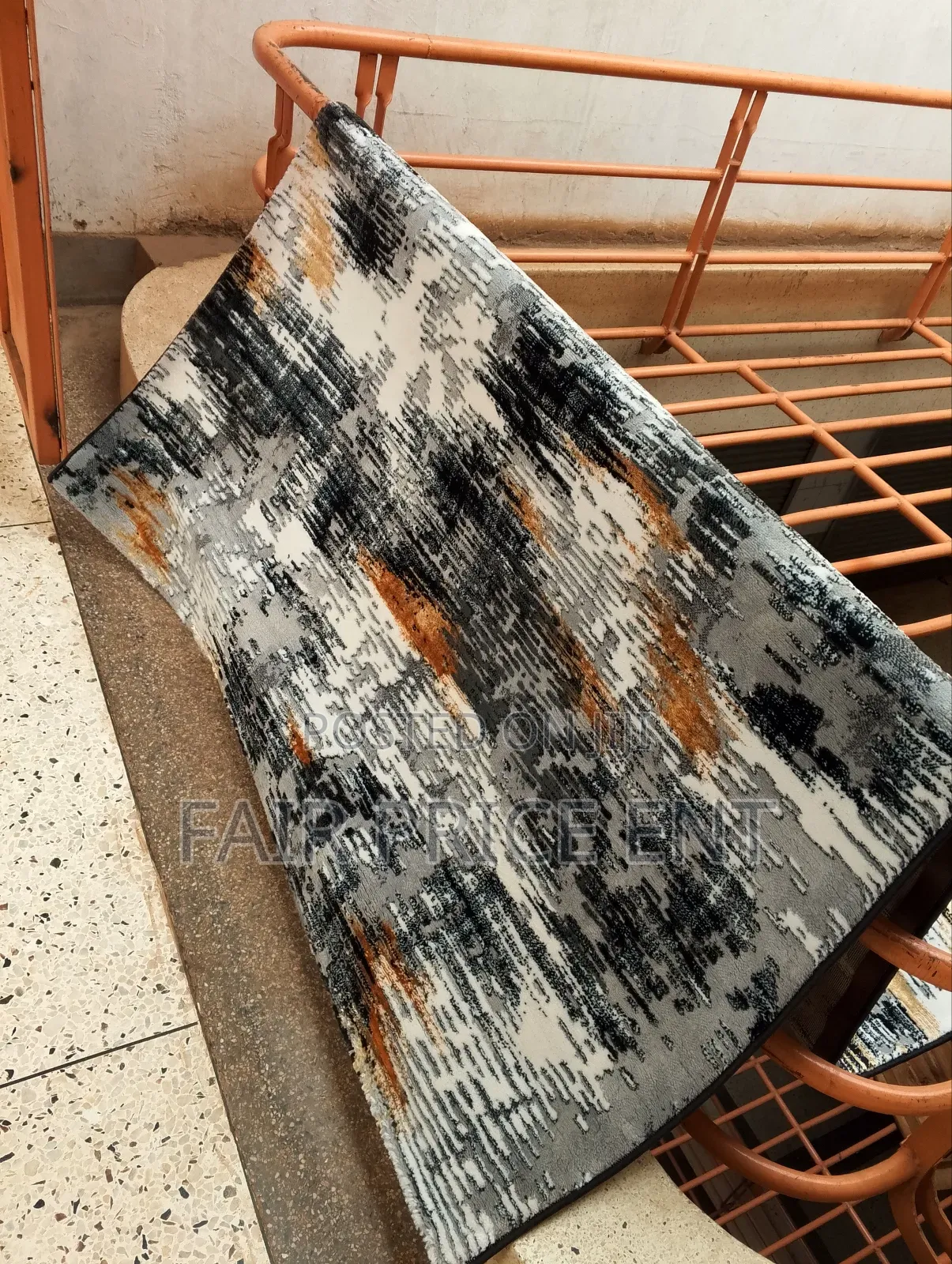 Vip Original Wool Center Carpets. 1.5*2 Metres.( Black))