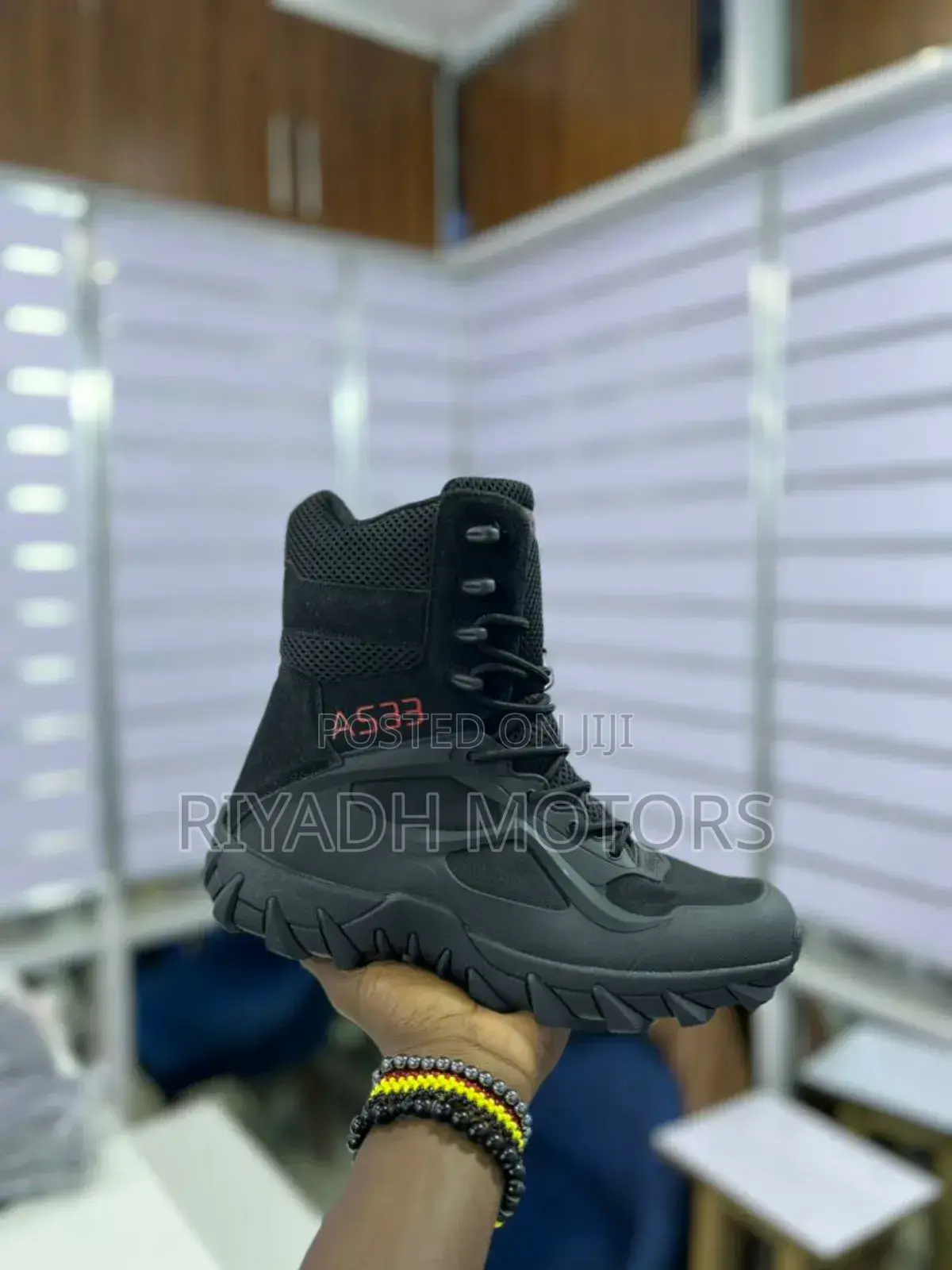 Janggle Boots