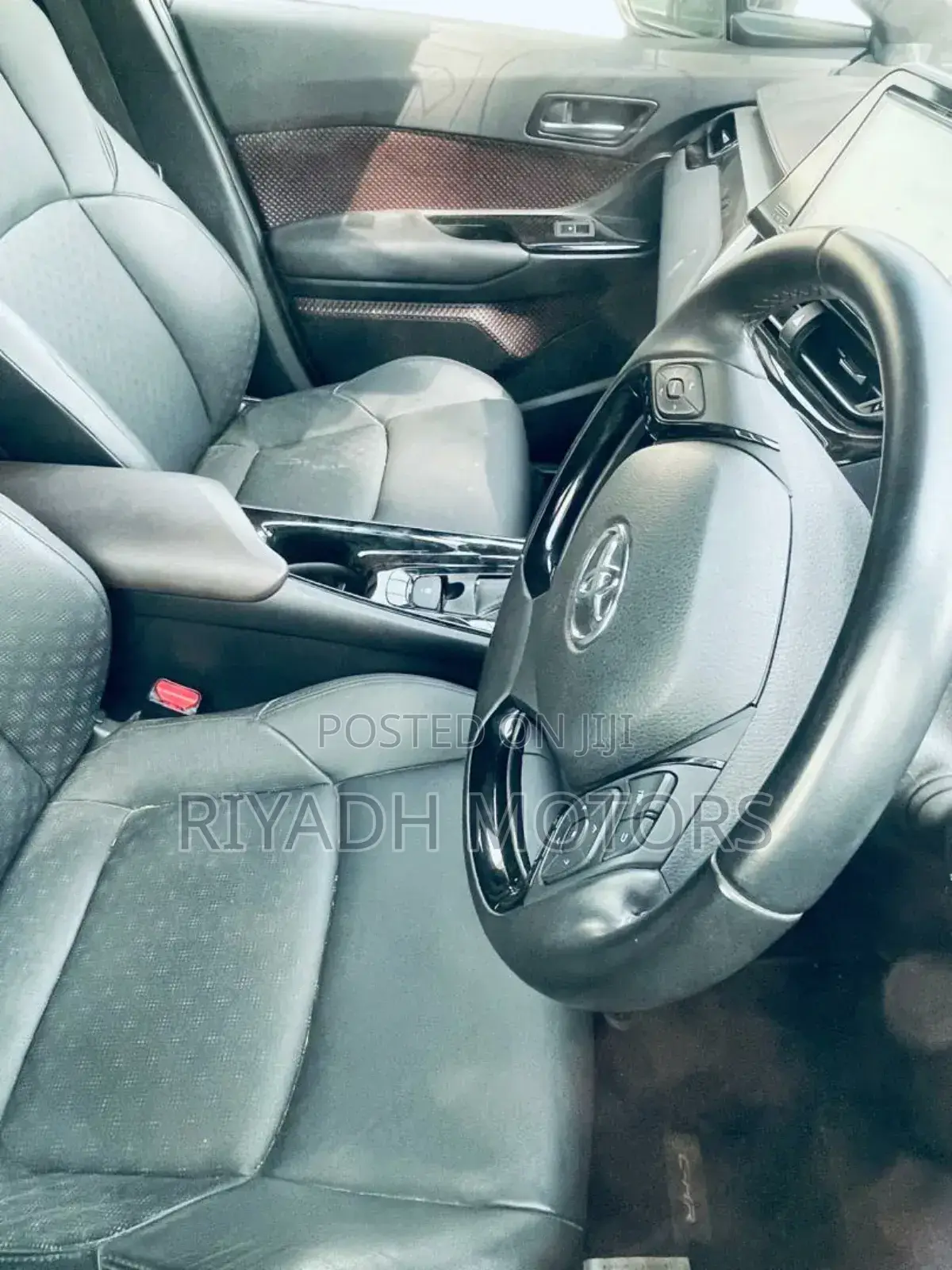Toyota C-HR 2018 Silver