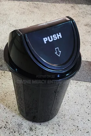 Dustbin With Swing Sytle