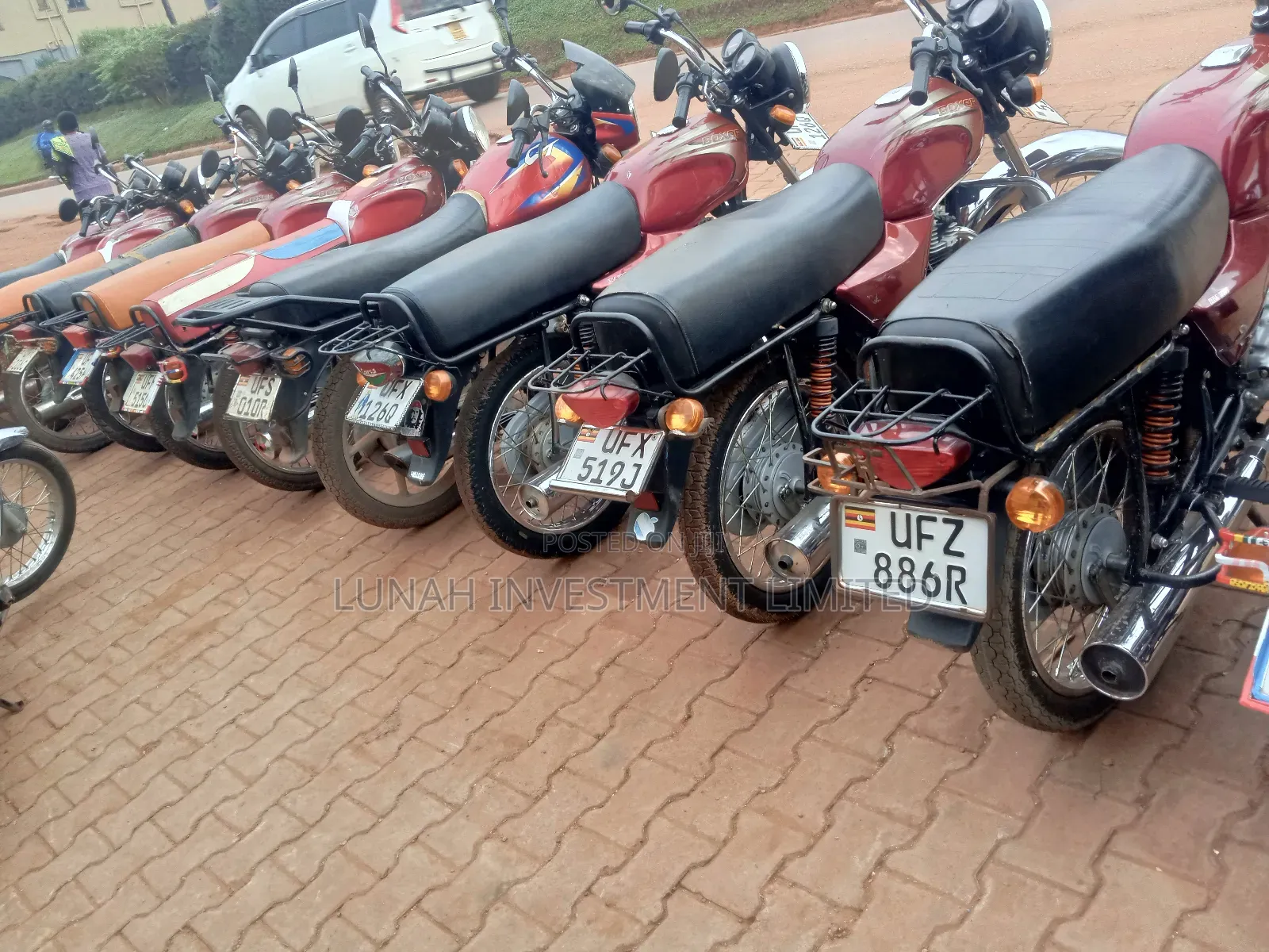 Bajaj CT 110X 2023 Red