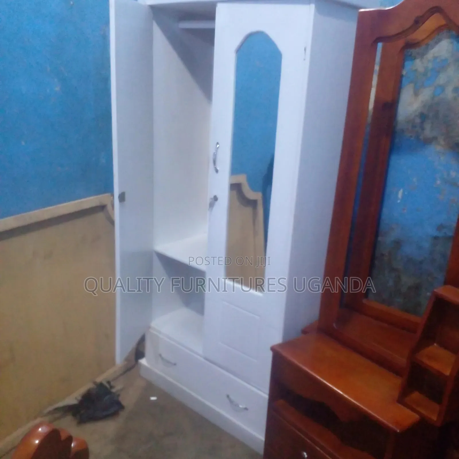 Wodrobe Available in White Colour
