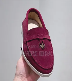 Classic Trending Closed Sheos