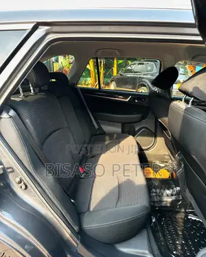 Subaru Outback 2.5i Premium AWD 2018 Gray