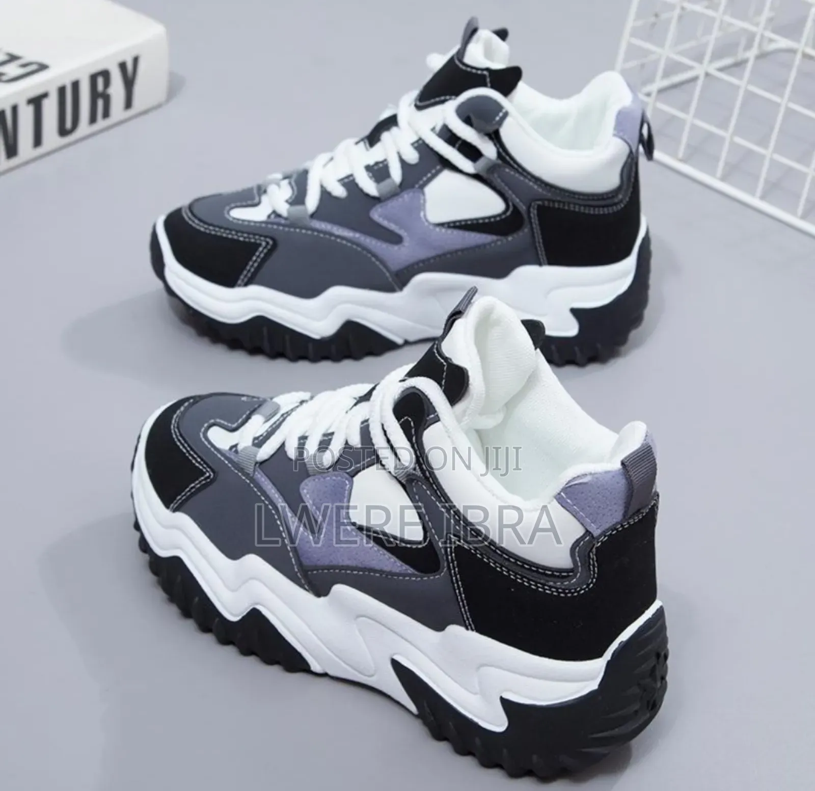 Classic Trending Sneakers