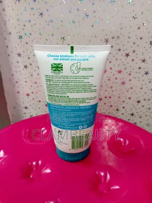 Simple Clear Pore Scrub With Witch Hazel and Bamboo