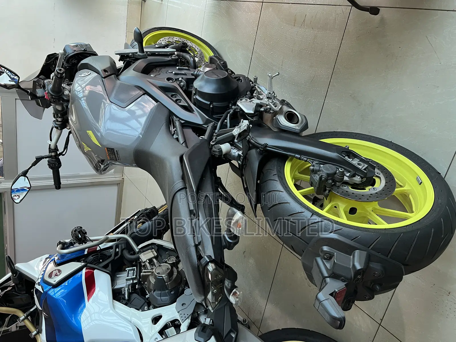 Yamaha 2019 Black