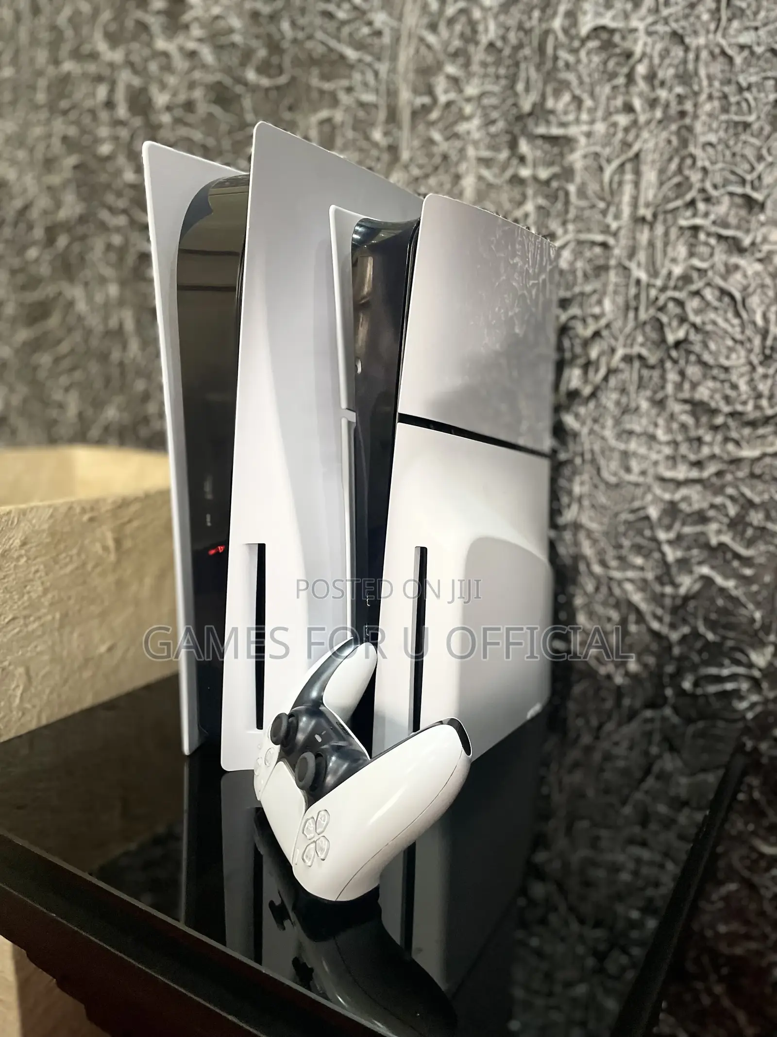 Ps5 Slim Uk Used With One Game Pad and One Game At