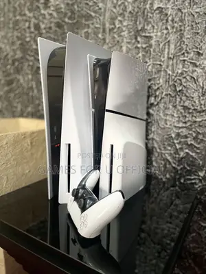 Ps5 Slim Uk Used With One Game Pad and One Game At