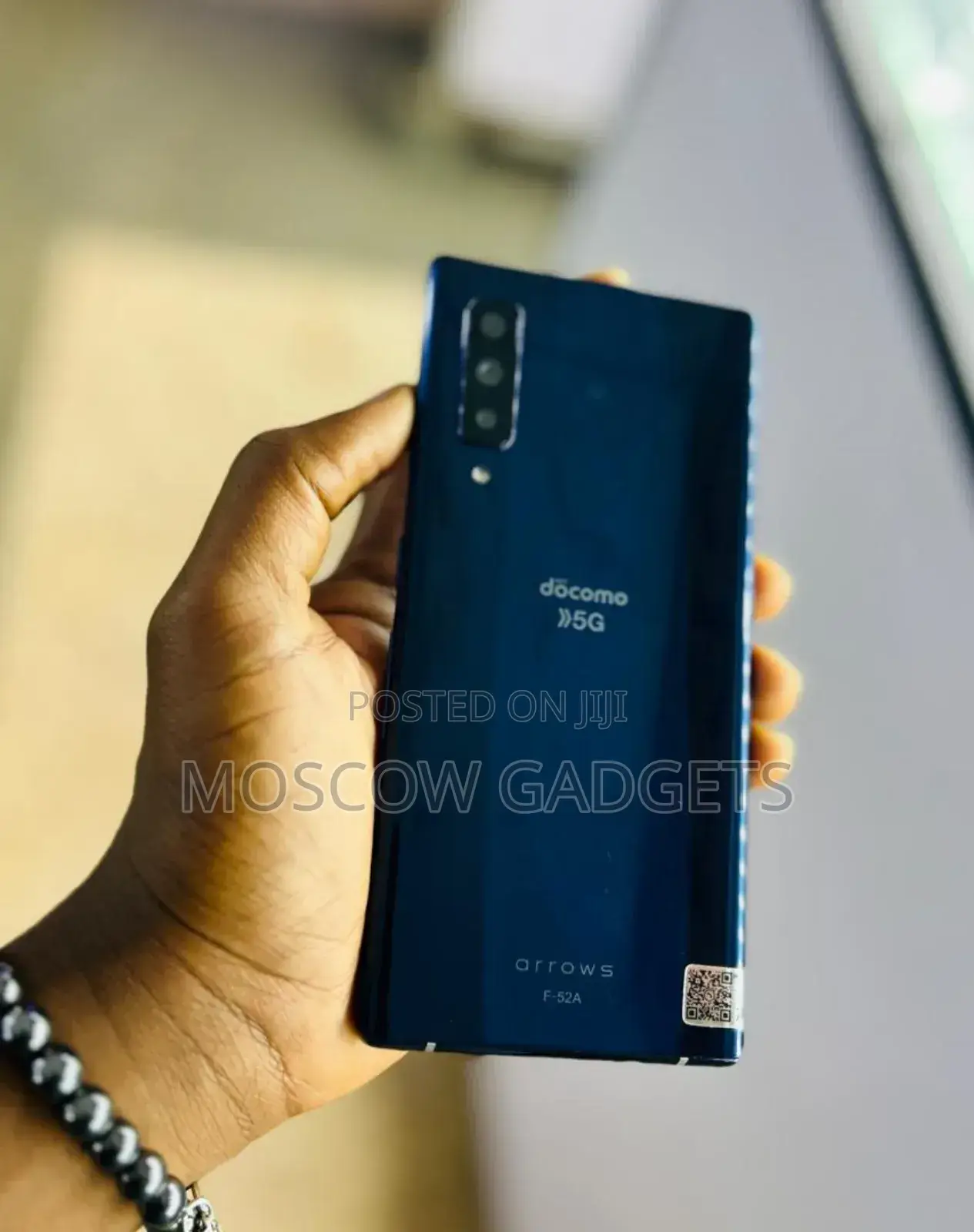 Fujitsu Arrows NX9 F-52A 128 GB Blue