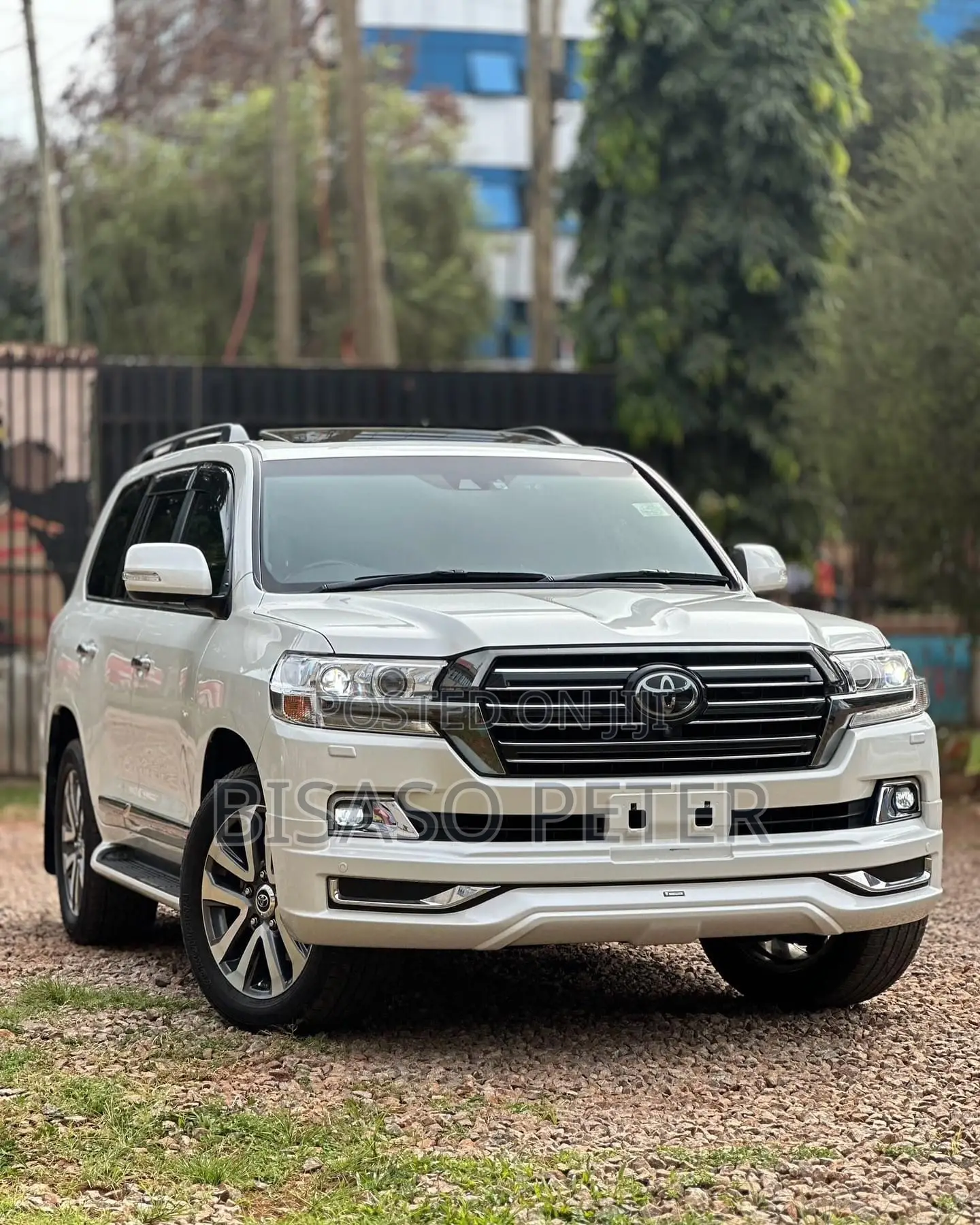 Toyota Land Cruiser 4.6 V8 ZX 2016 White