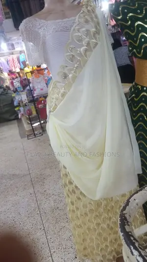 Elegant Cream Mushanana