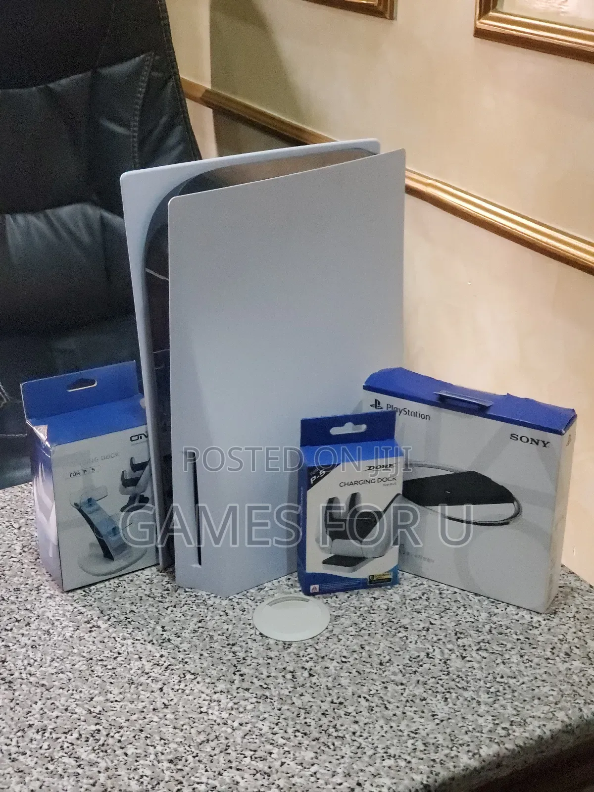 Uk Used Ps5 Disc Version With a Dobe Charging Dock
