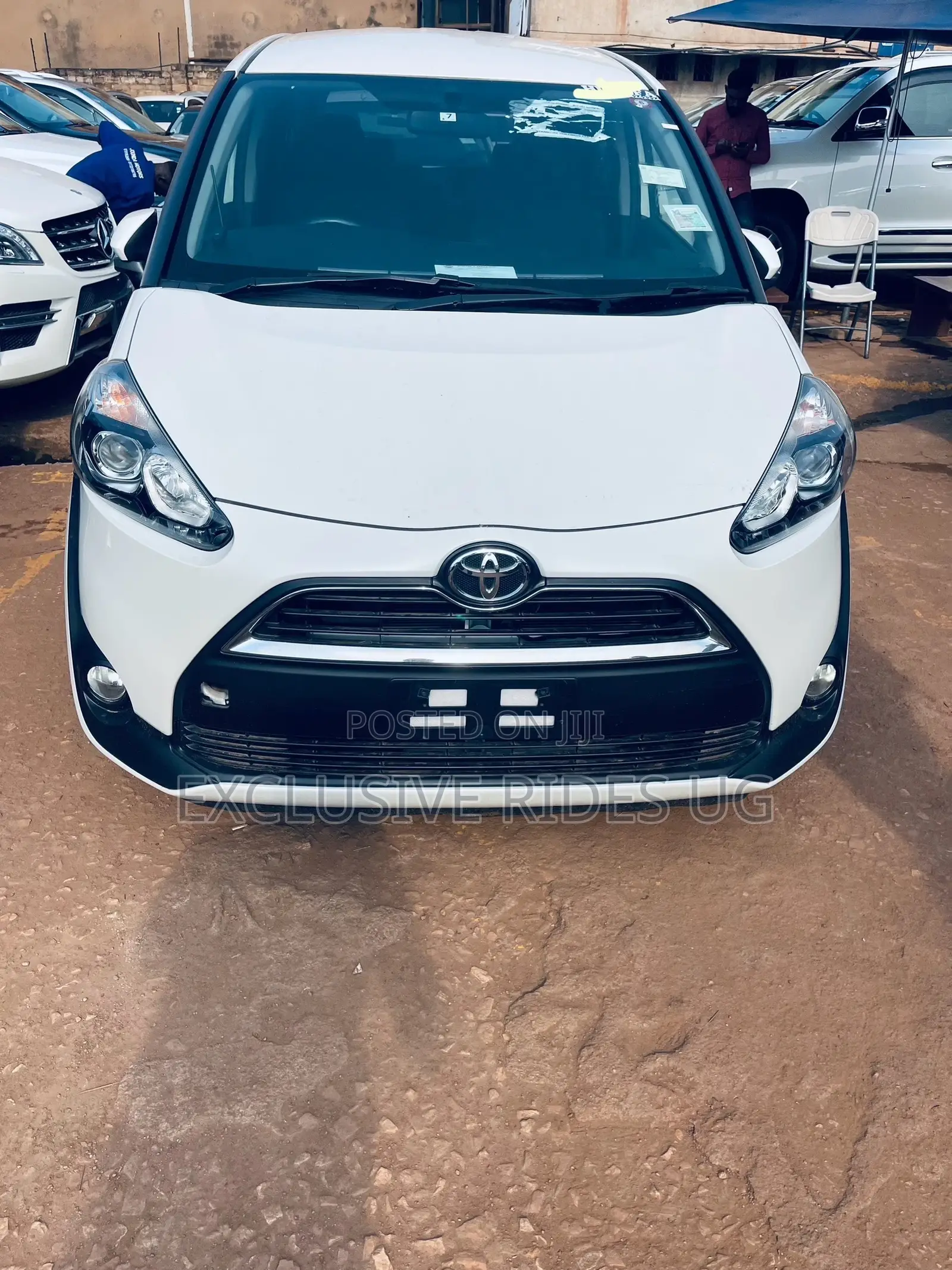 Toyota Sienta 2016 White