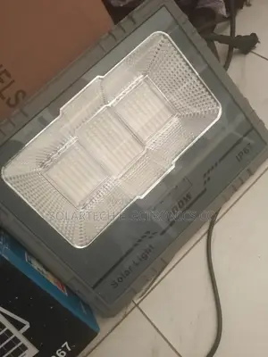 200W Solar Flood Lights ( Energy Saving)