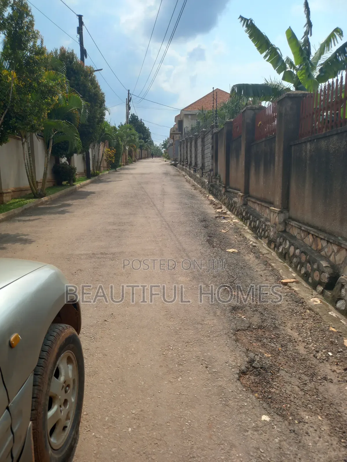 Furnished 4bdrm Bungalow in Kira for sale