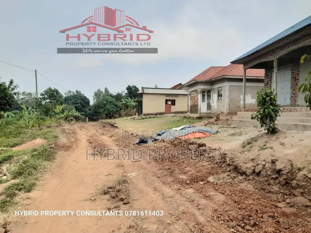 Prime Plots for Sale at Wakiso~Mabombwe Estate~Hoima Rd Vii.