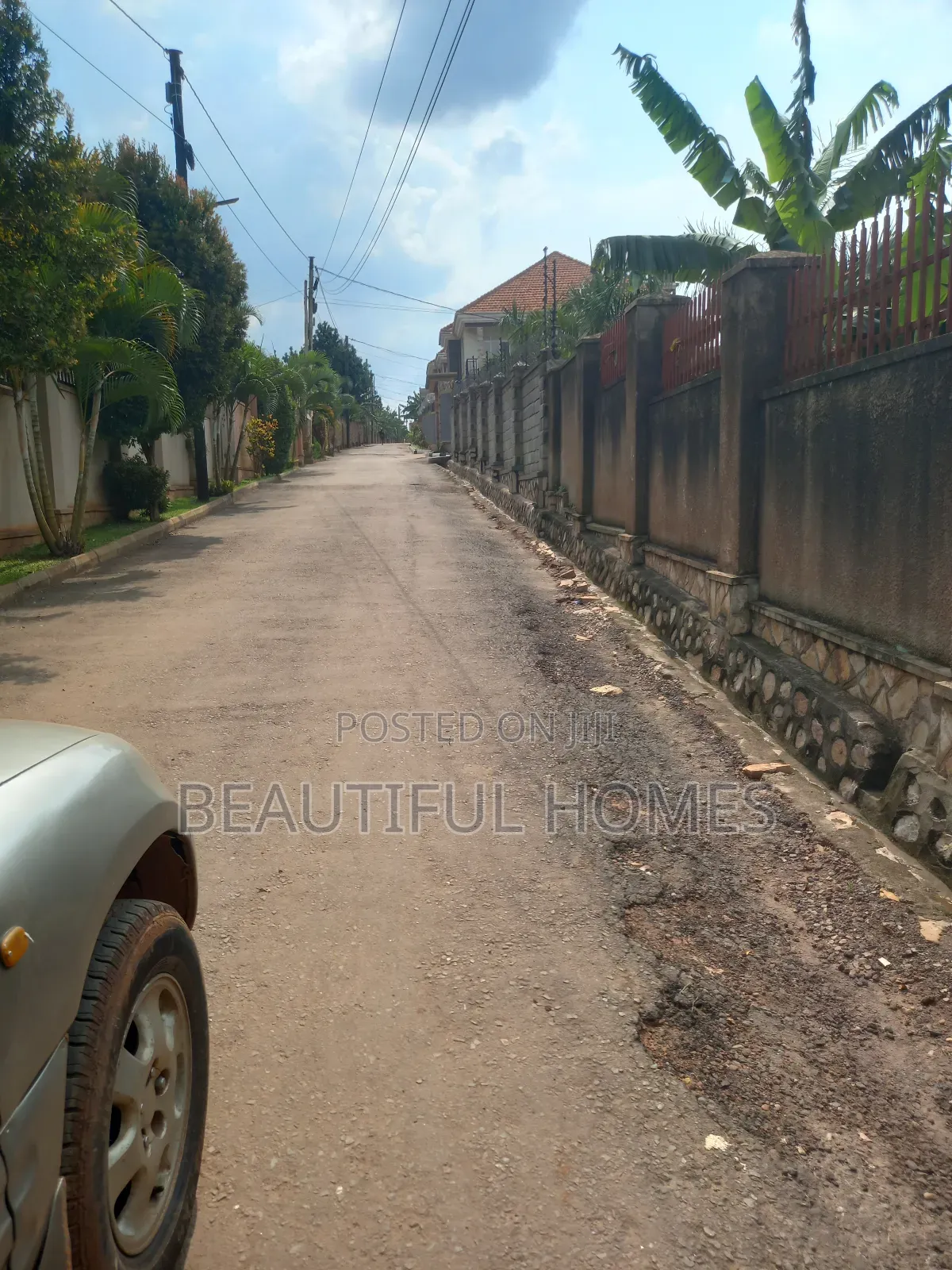Furnished 4bdrm House in Kira for sale