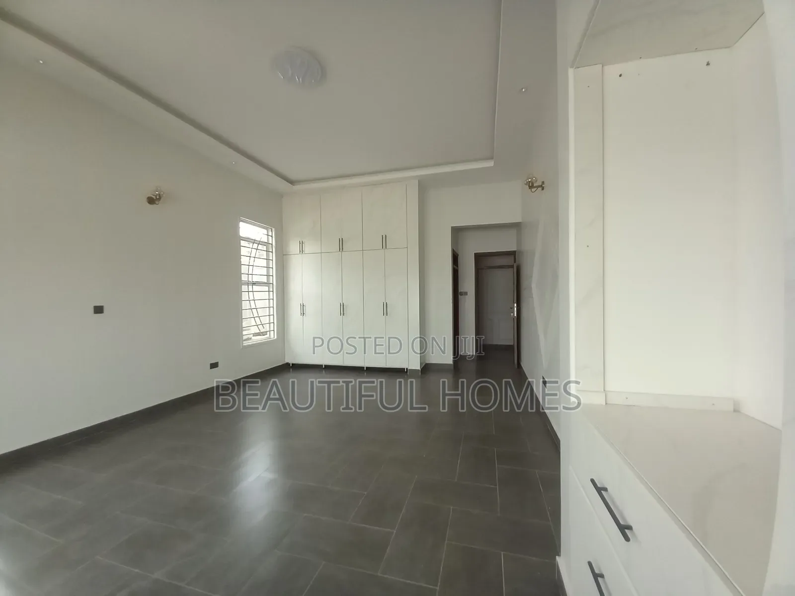 Furnished 4bdrm House in Kira for sale